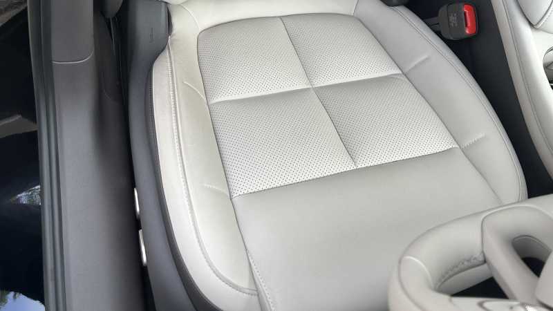 MG IM5 100Kwh Long Range Saloon #21