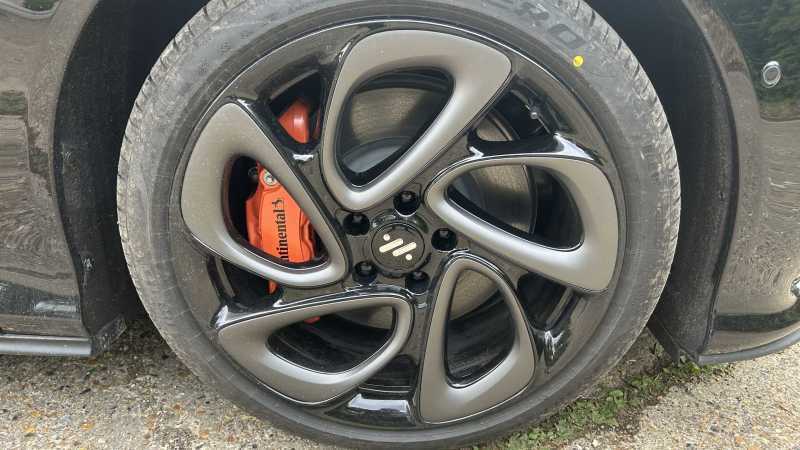 MG IM5 Performance Awd Black #6