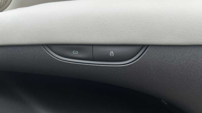 MG IM5 100Kwh Long Range Saloon #32