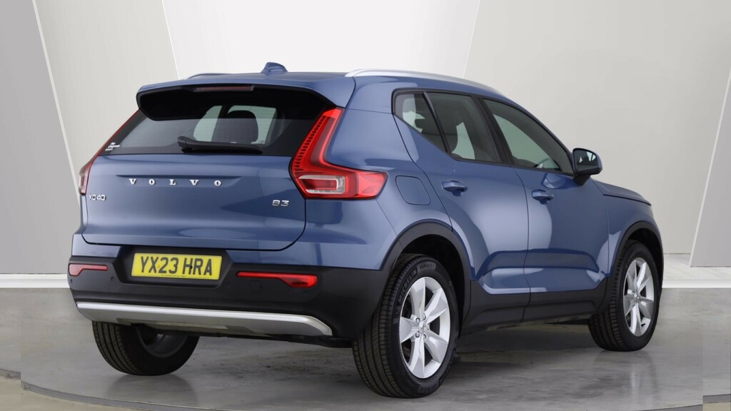 Volvo XC40 B3 P Core Cruise Control, Park Assist, Apple Ca YX23HRA #2