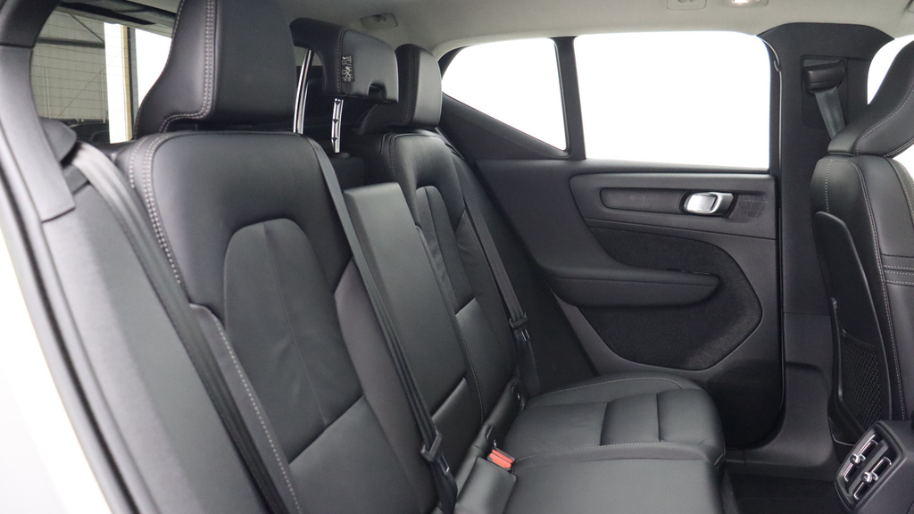 Volvo XC40 B4 P Ultimate Dark Sunroof, Harmankardon Sound YY23GZS  #6