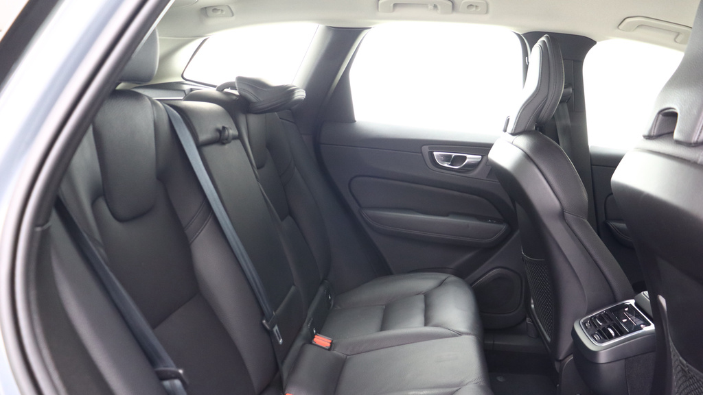 Volvo XC60 B4 D Awd Plus Dark Harmankardon Sound, 360 Cam DX23JUF  #6