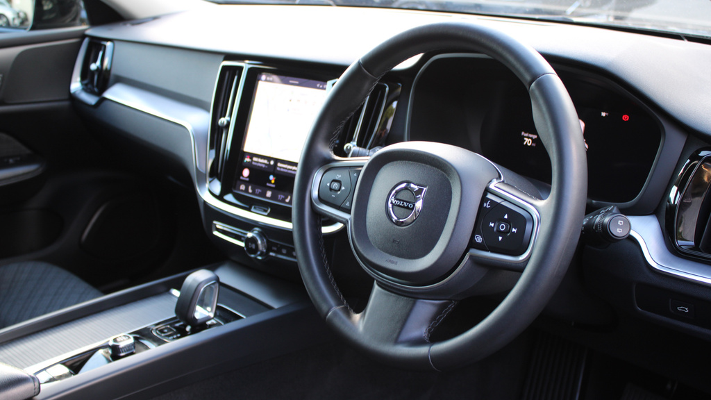 Volvo V60 B3 P Core Park Camera, Google Assistant, Apple  #4