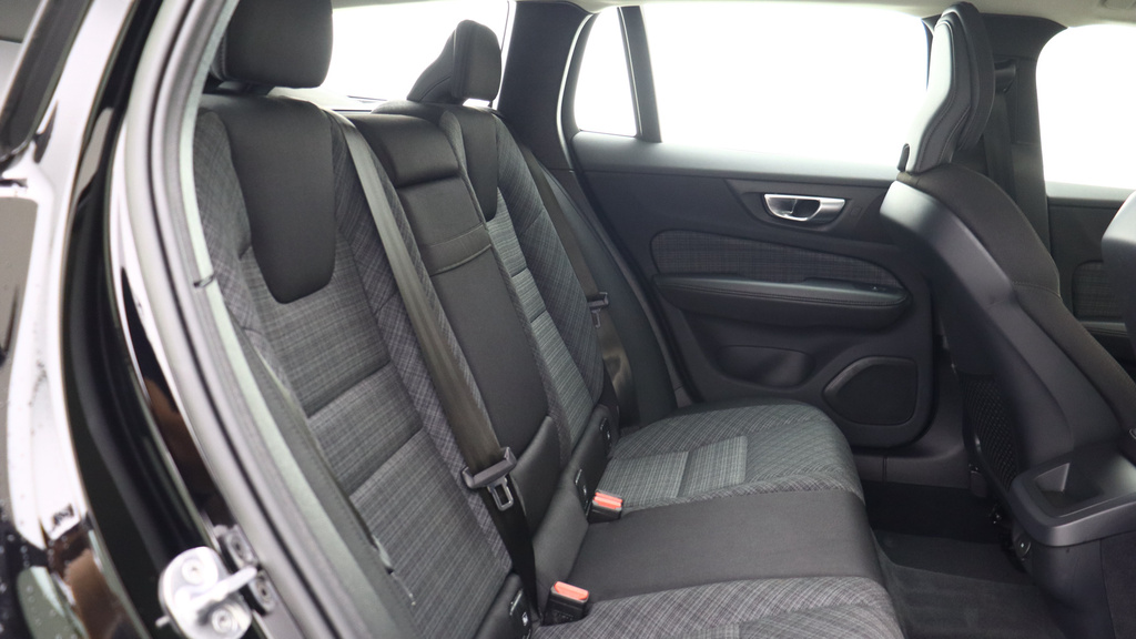 Volvo V60 B3 P Core Park Camera, Google Assistant, Apple #6