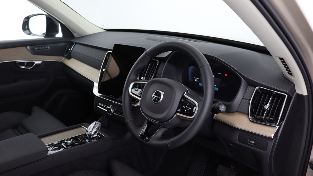 Volvo XC90 B5 P Awd Plus Dark Sunroof, Harmankardon Sound OW75FTJ #4