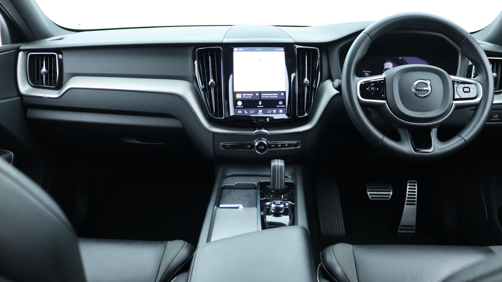 Volvo XC60 B5 P R-design 360 Camera, Heated Seats, Tinted RX22NSO #5