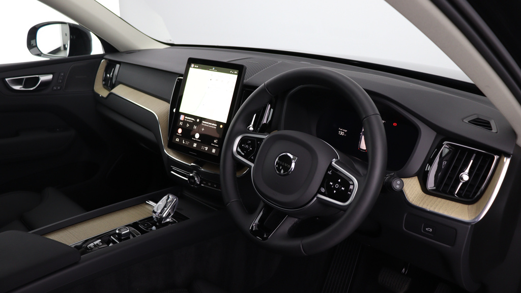 Volvo XC60 B5 P Awd Plus Dark Polestar Optimisation, Illum YC26LJF #4