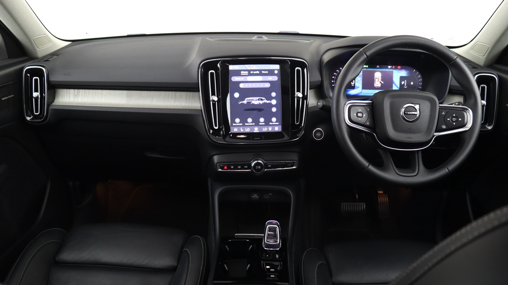 Volvo XC40 B4 P Ultimate Dark Sunroof, Harmankardon Sound CA23BUU #5