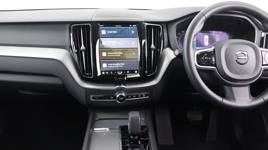 Volvo XC60 B4 P Plus Dark Harmankardon Sound, 360 Camera, YY72ZYM #5