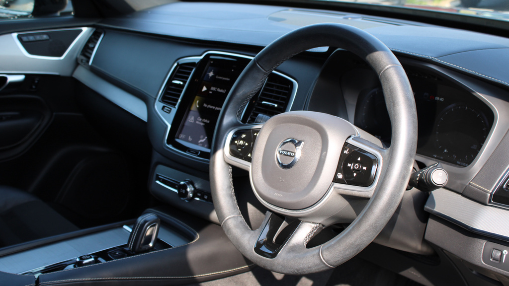 Volvo XC90 B5 P Awd R-design Park Camera, Heated Seats, Ap MA22PKC  #4