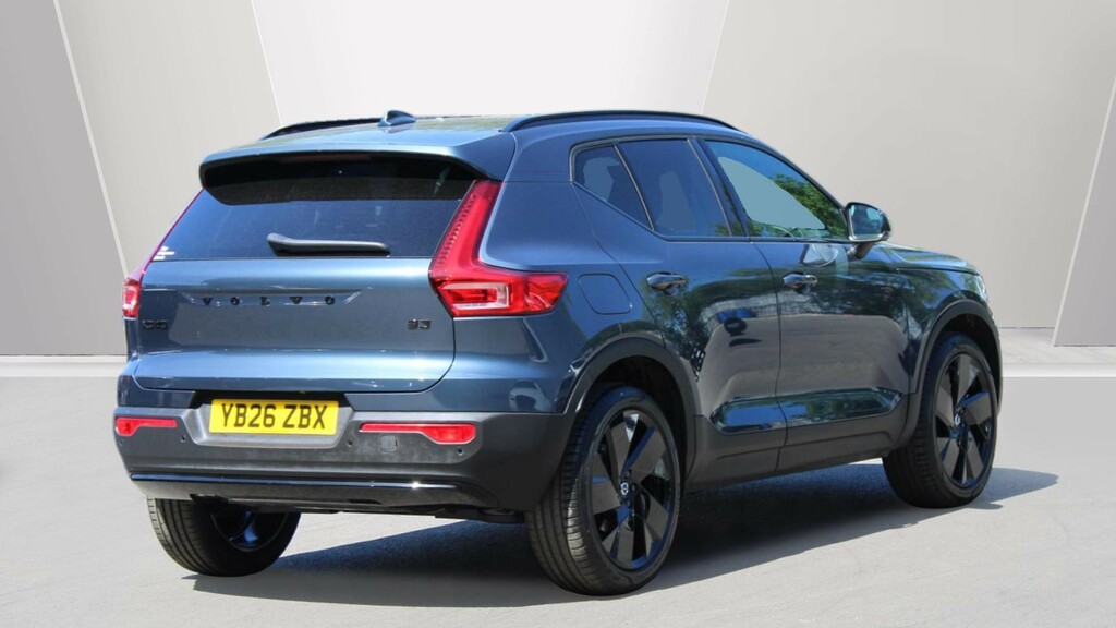 Volvo XC40 B3 P Plus Black Edition Park Camera, Heated Sea YB26ZBX  #2