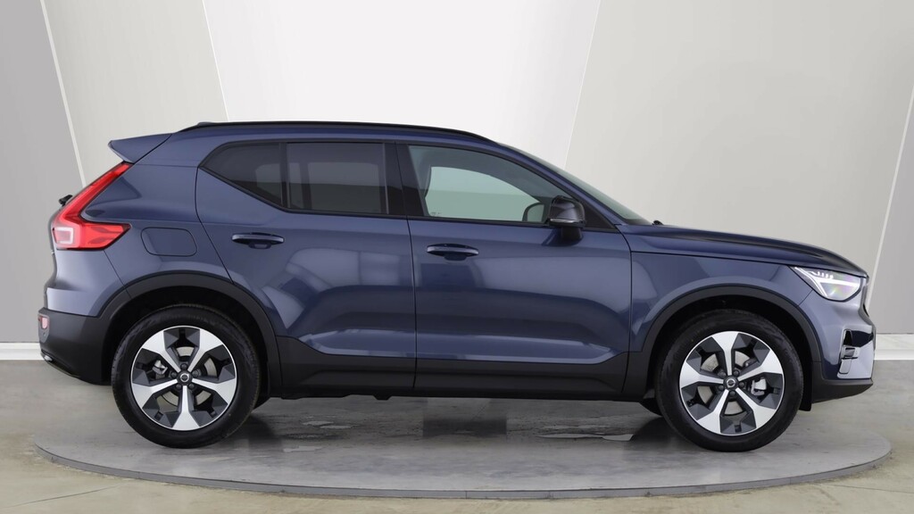 Volvo XC40 B3 P Plus Dark Park Camera, Heated Seats, Apple YB26HNC #3
