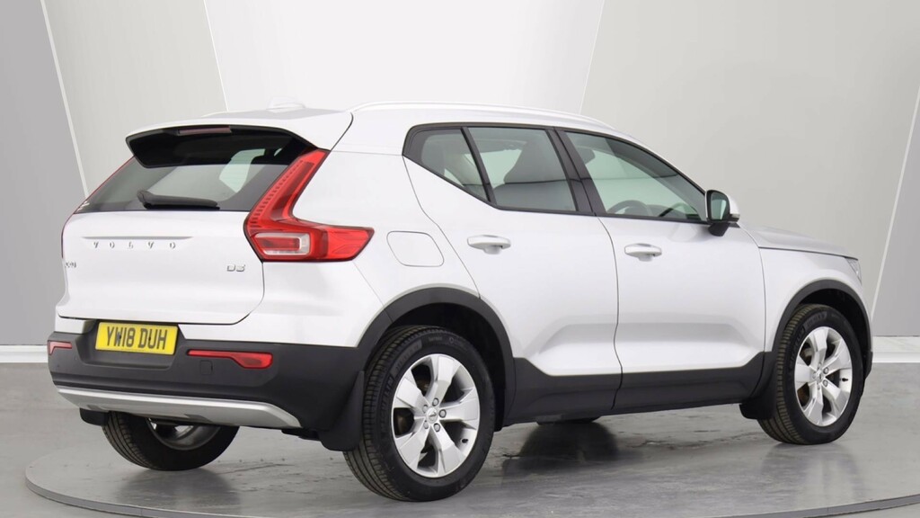 Volvo XC40 D3 Momentum Led Headlights, Cruise Control  #2