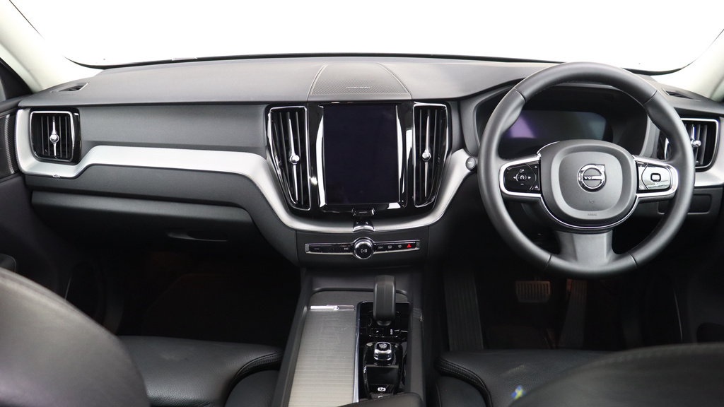 Volvo XC60 B4 P Plus Dark Harmankardon Sound, 360 Camera, YR23MHM #5