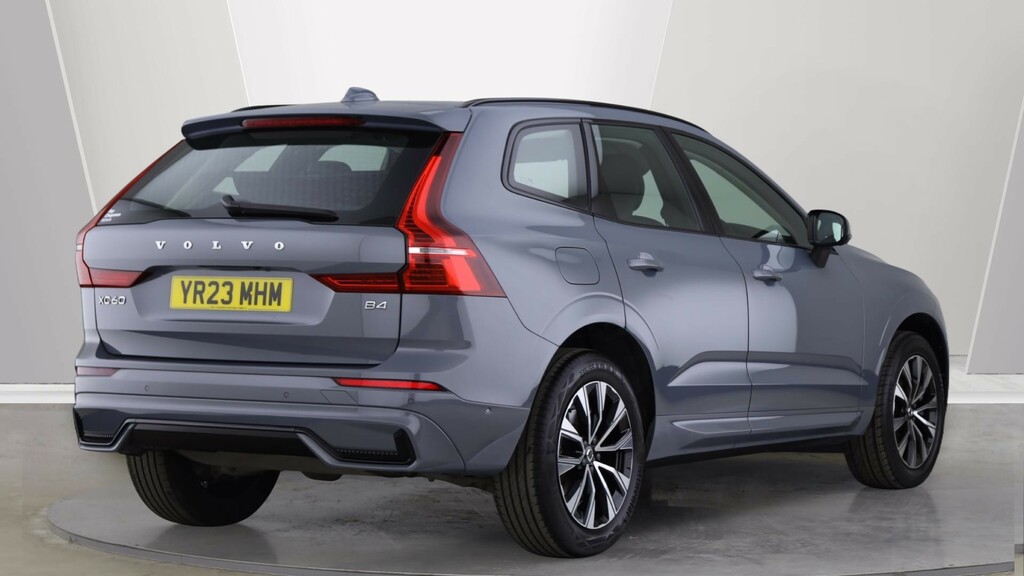 Volvo XC60 B4 P Plus Dark Harmankardon Sound, 360 Camera, YR23MHM #2