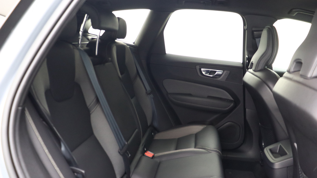 Volvo XC60 B4 D Awd R-design Park Camera, Heated Powered M OV22HWS  #6