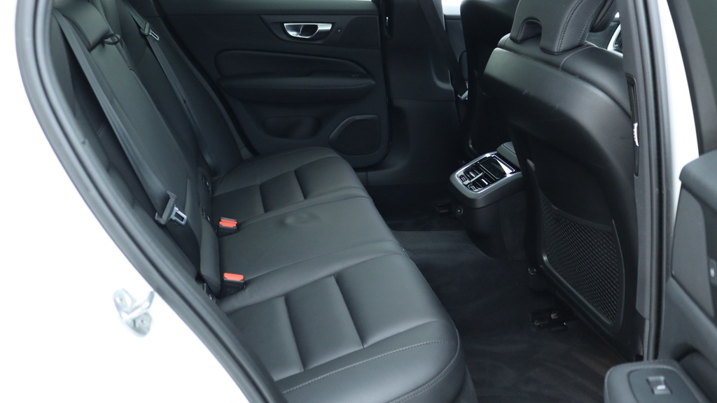 Volvo V60 Cross Country B4 D Awd Lounge Pack, Sunroof, Harmankardon So  #6