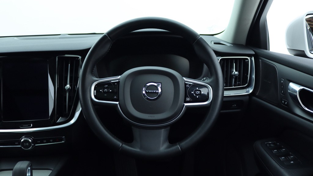 Volvo V60 Cross Country 2.0 B4d Cross Country Awd Black #10
