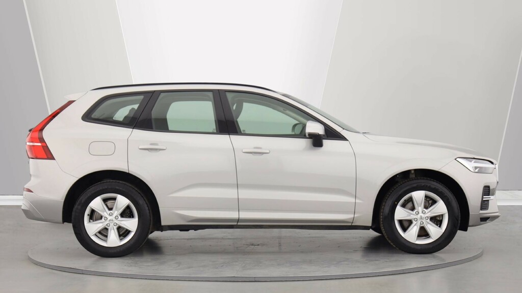 Volvo XC60 B5 P Awd Momentum Google Infotainment, Park Cam NA22CHH #3