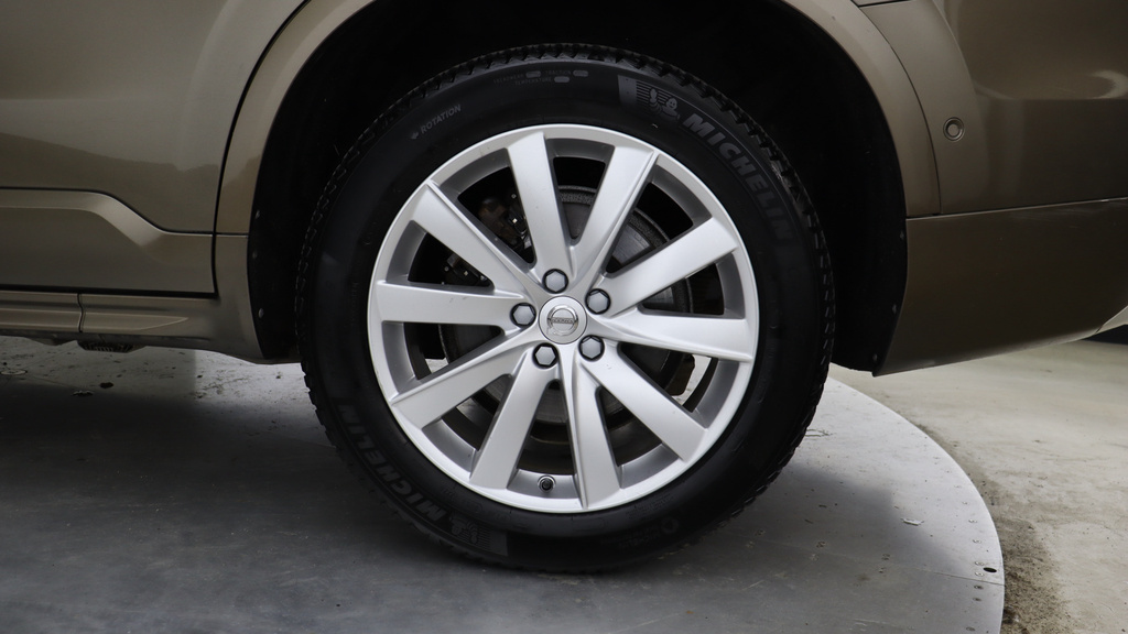 Volvo XC90 2.0 T6 Inscription White #9