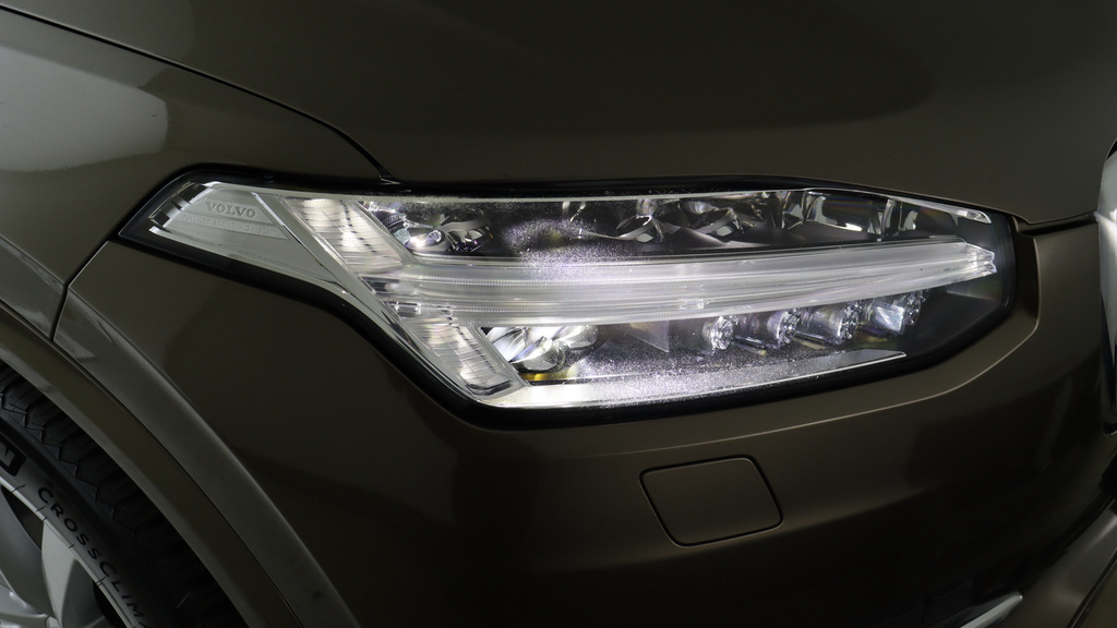 Volvo XC90 2.0 T6 Inscription White #54