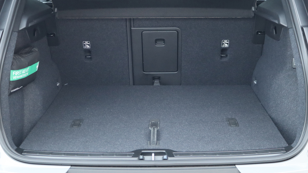 Volvo XC40 2.0 B4p Plus Pro Black Edition Black #13