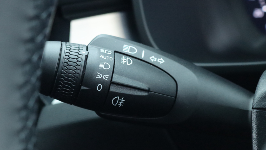 Volvo XC40 2.0 B4p Plus Pro Black Edition Black #17