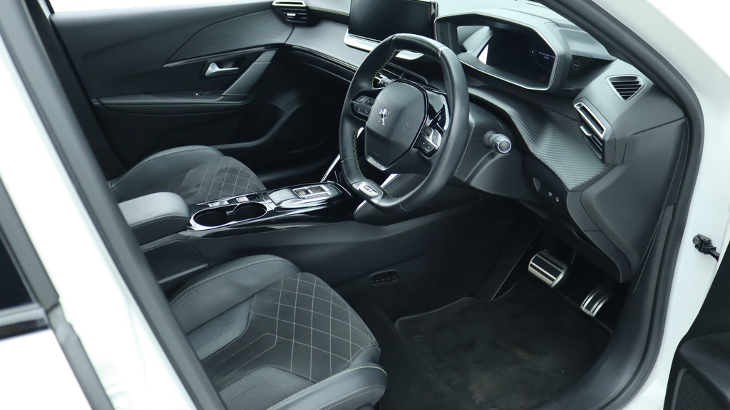 Peugeot e-208 50Kwh Gt Premium Tinted Windows, Blis, Led Headli White #3