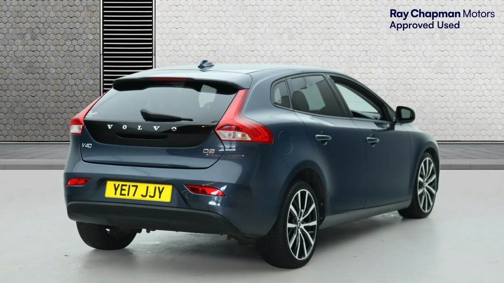 Volvo V40 D2 Momentum Park Assist, Upgraded Alloys,  #2