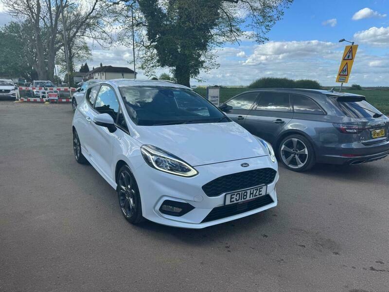 Ford Fiesta 1.0T Ecoboost St-line Euro White