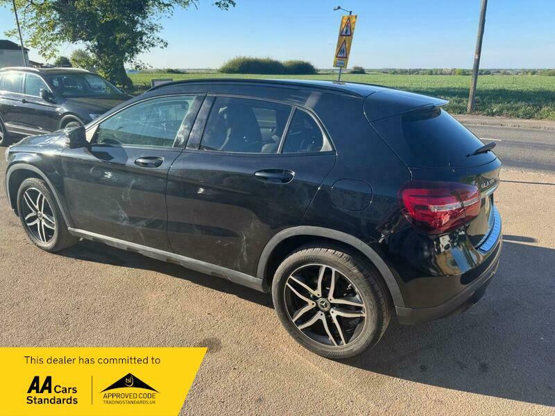Mercedes-Benz C Class 1.6 Gla180 Urban Edition Black #4