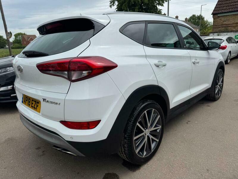 Hyundai Tucson 1.6 T-gdi Go Se White #4