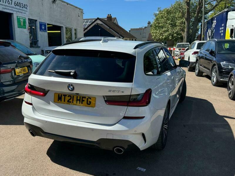 BMW 3 Series 2.0 330E 12Kwh M MT21HFG White #5