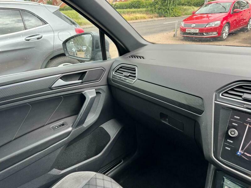 Volkswagen Tiguan Life Grey #28