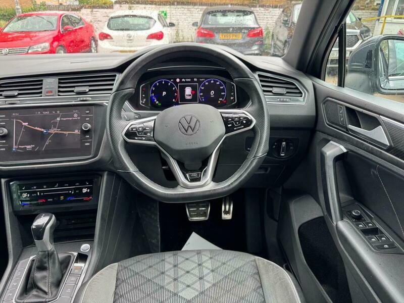 Volkswagen Tiguan Life Grey #30