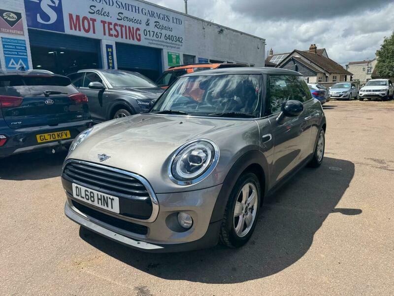 Mini Hatch 1.5 Cooper Classic Euro Silver #3