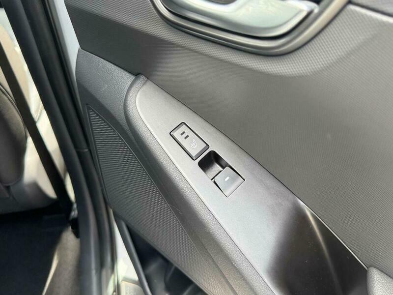 Hyundai Ioniq Hatchback White #10