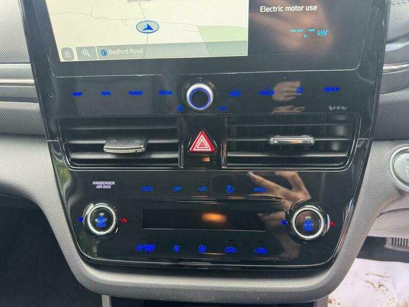 Hyundai Ioniq Hatchback White #22