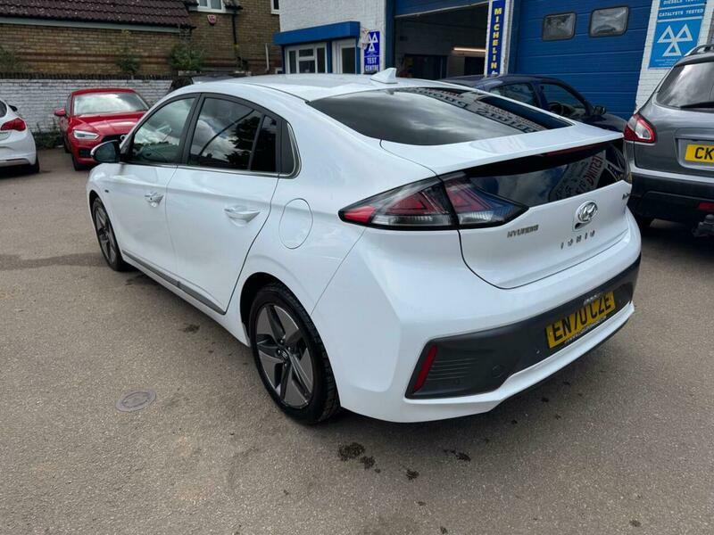 Hyundai Ioniq 1.6 H-gdi Premium Se White #6