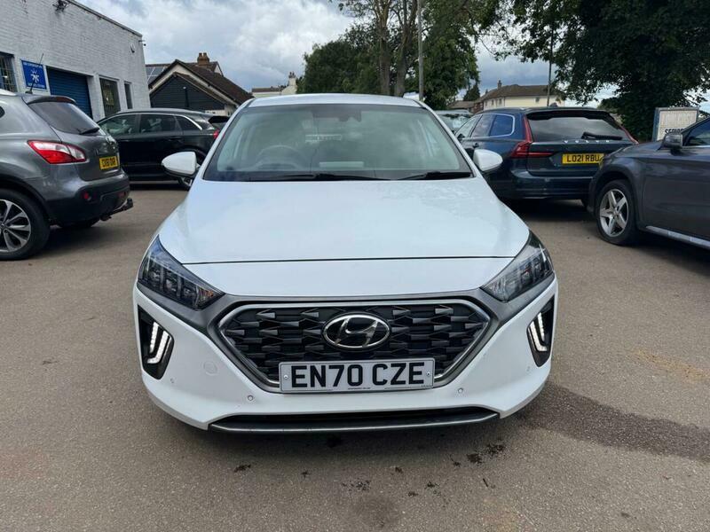 Hyundai Ioniq 1.6 H-gdi Premium Se White #2