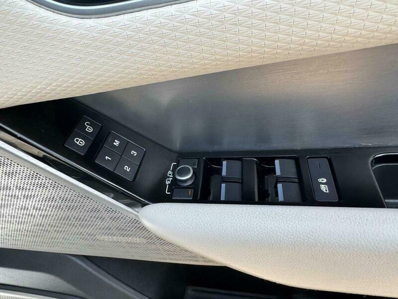 Land Rover Range Rover Velar R-dynamic S White #15