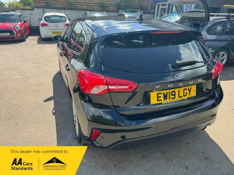 Ford Focus 2.0 Ecoblue Titanium X Black #5