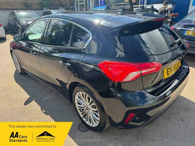Ford Focus 2.0 Ecoblue Titanium X Black #6