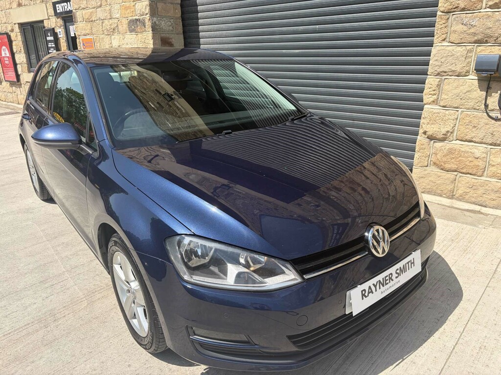 Volkswagen Golf 2015 2.0 Tsi Bluemotion Tech R Hatchback Petro Blue #2