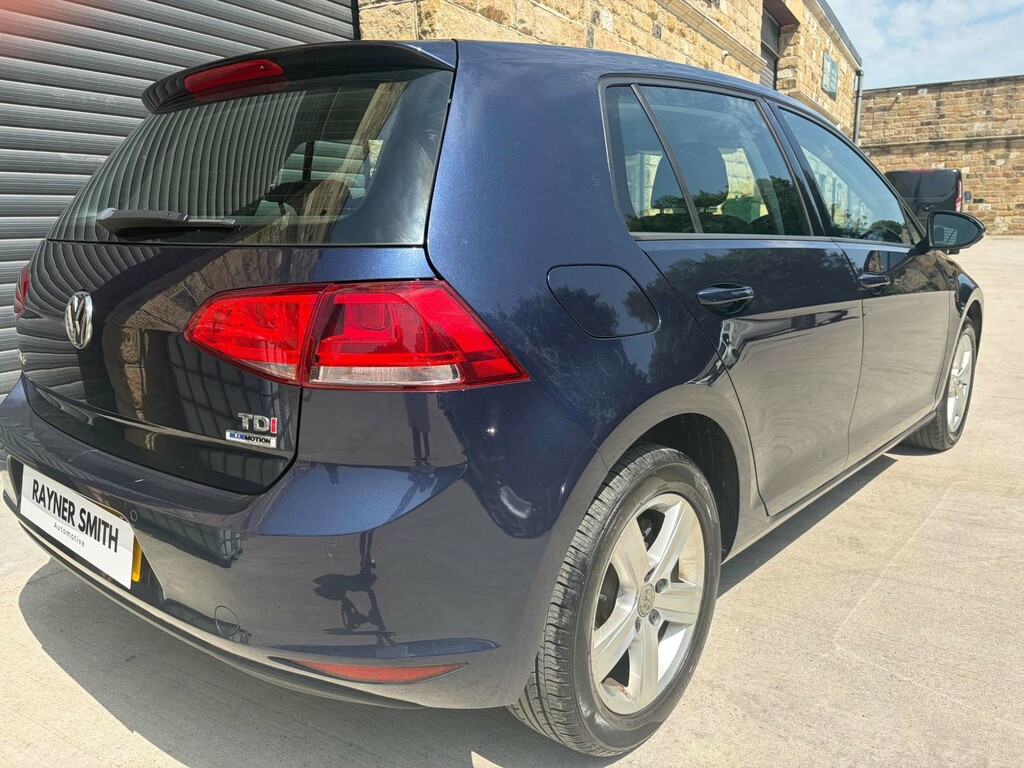Volkswagen Golf 2015 2.0 Tsi Bluemotion Tech R Hatchback Petro Blue #5