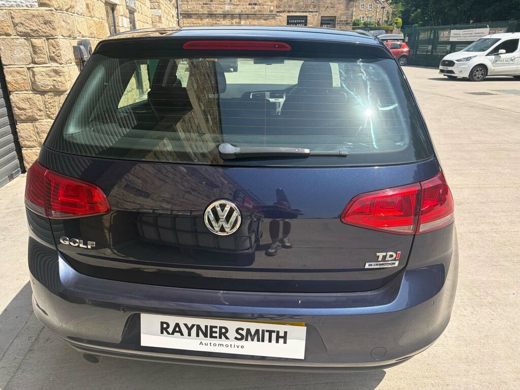 Volkswagen Golf 2015 2.0 Tsi Bluemotion Tech R Hatchback Petro Blue #6