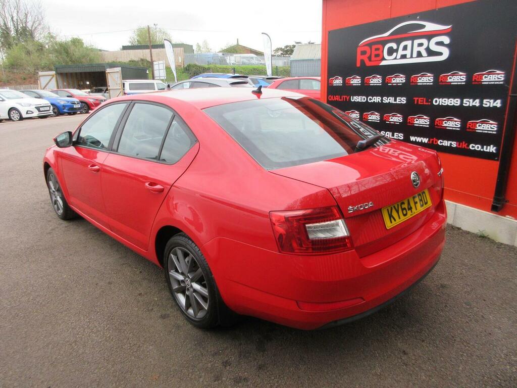 Skoda Octavia Hatchback 2.0 Tdi Elegance Euro 5 Ss 2014 Red #5
