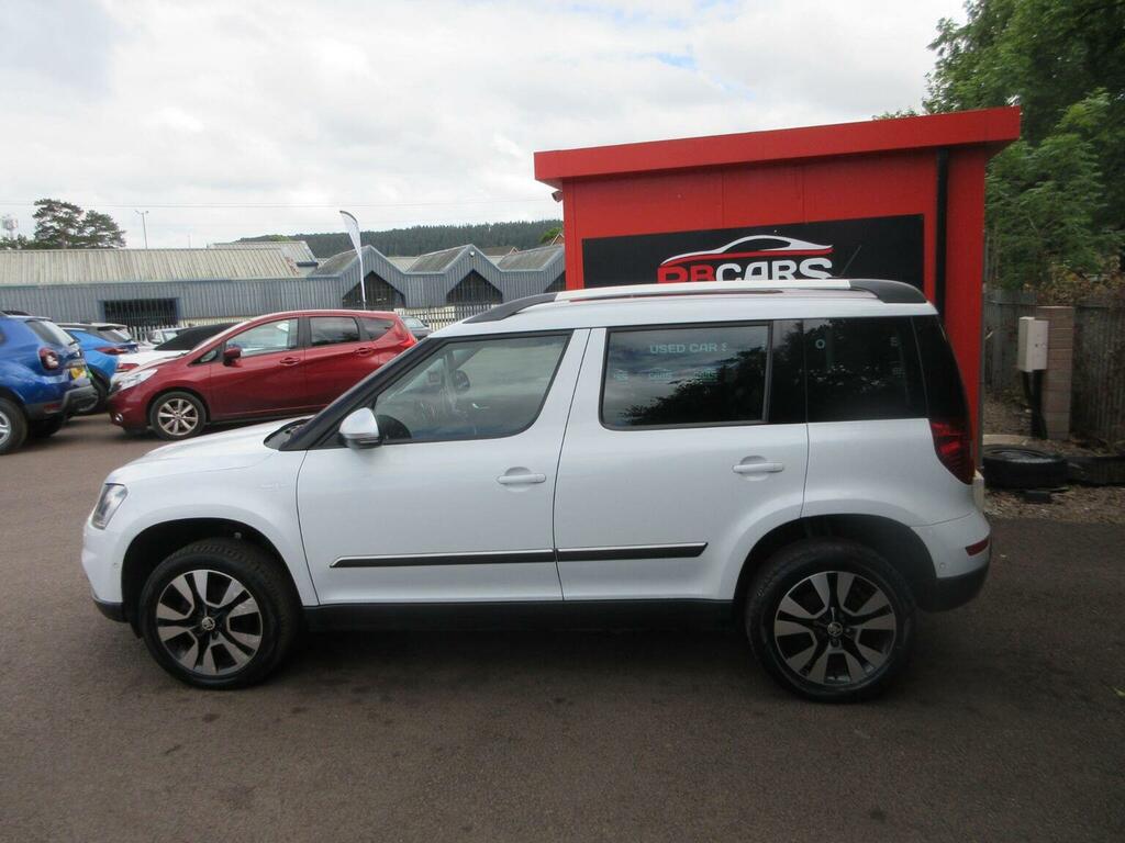 Skoda Yeti Suv 1.4 Tsi Laurin Klement Outdoor 4Wd Euro 6 S White #4