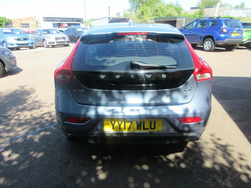 Volvo V40 Hatchback 2.0 D2 Momentum Nav Plus Euro 6 Ss YY17WLU Blue #5