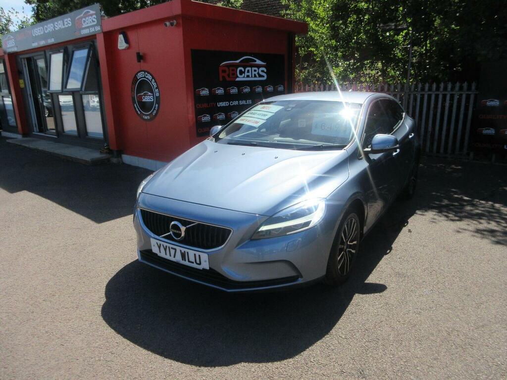 Volvo V40 Hatchback 2.0 D2 Momentum Nav Plus Euro 6 Ss YY17WLU Blue #3